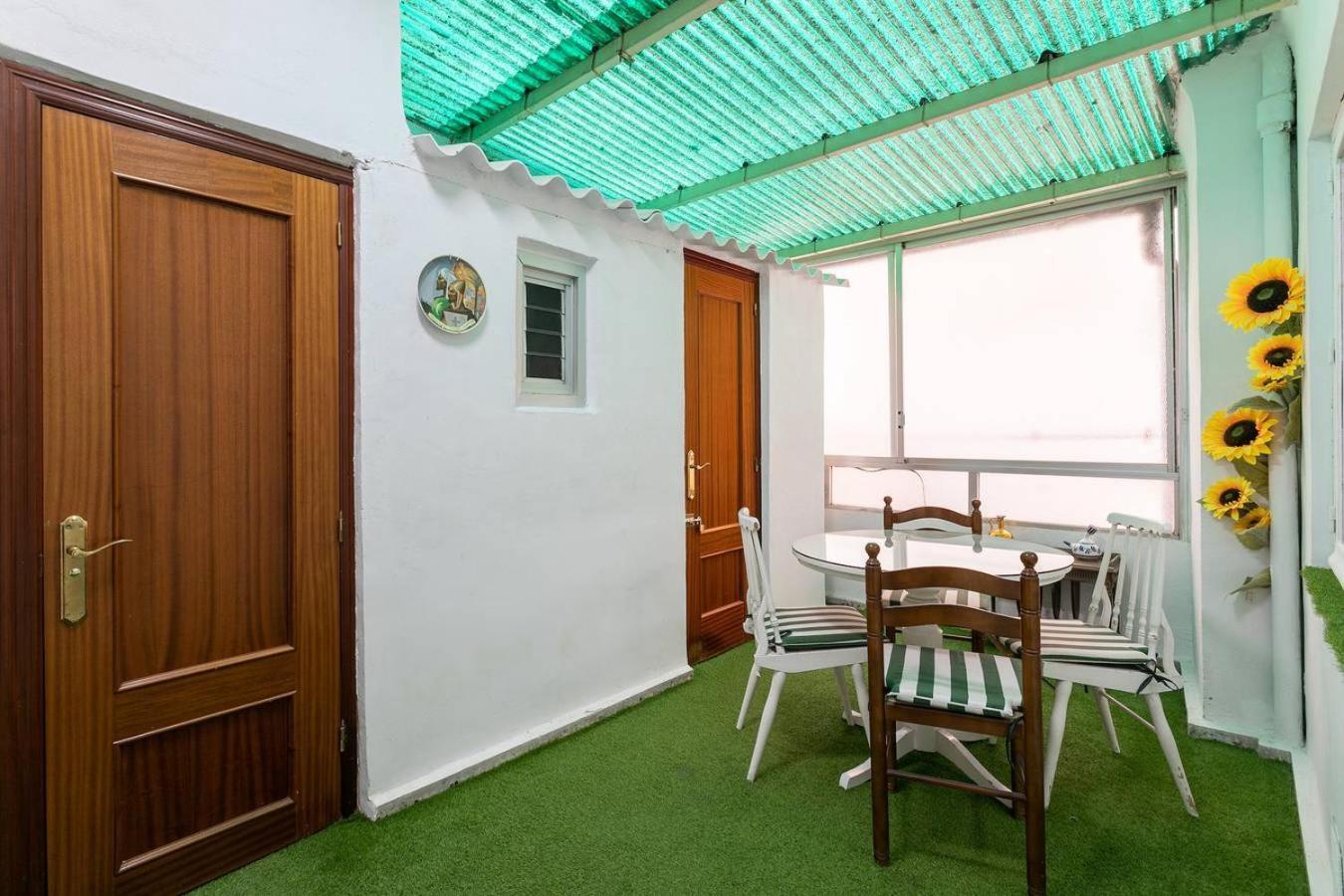 Oasis Contemporaneo En El Corazon De Alacant